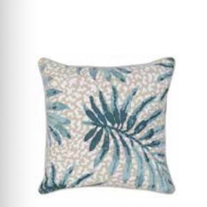 22”x22” Leaf Pillow Cover